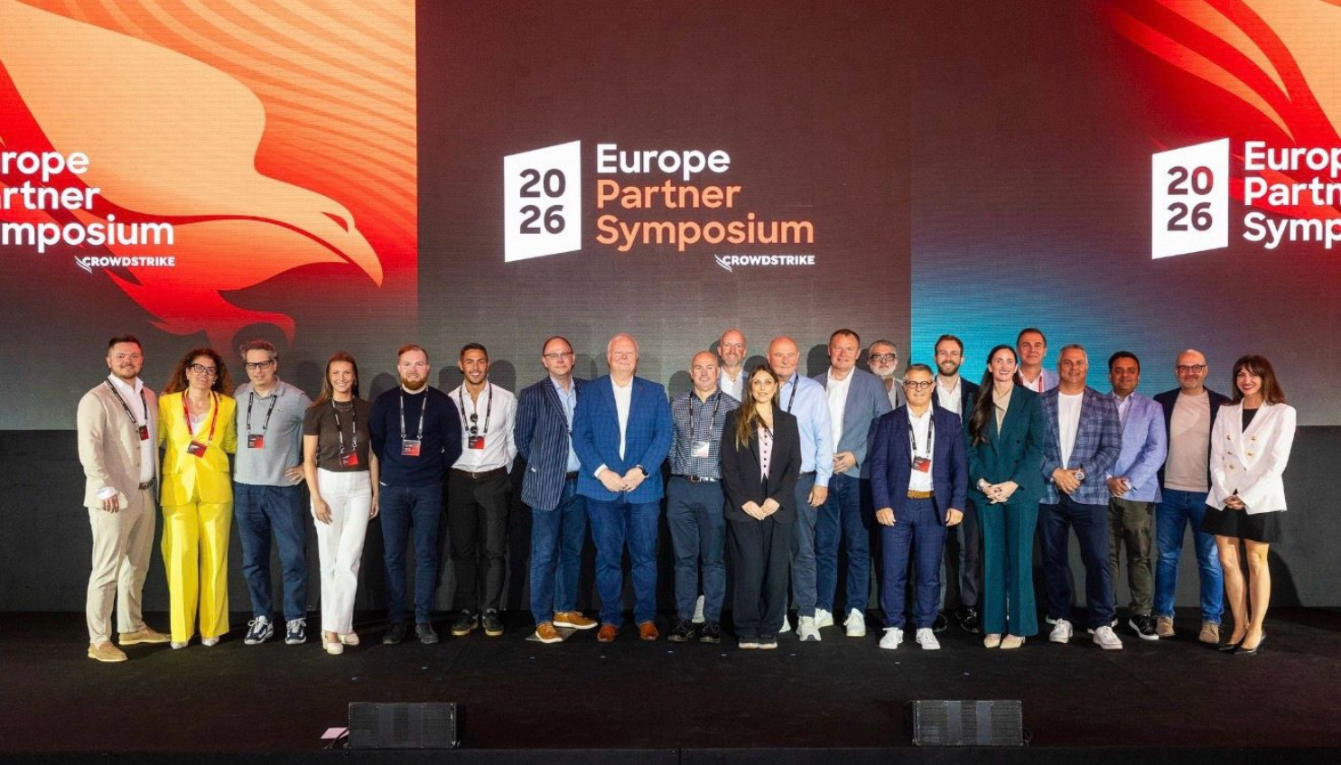 International Leadership Recognition: iIT Distribution Co-Founder Receives Visionary Leadership Award from CrowdStrike - image 9